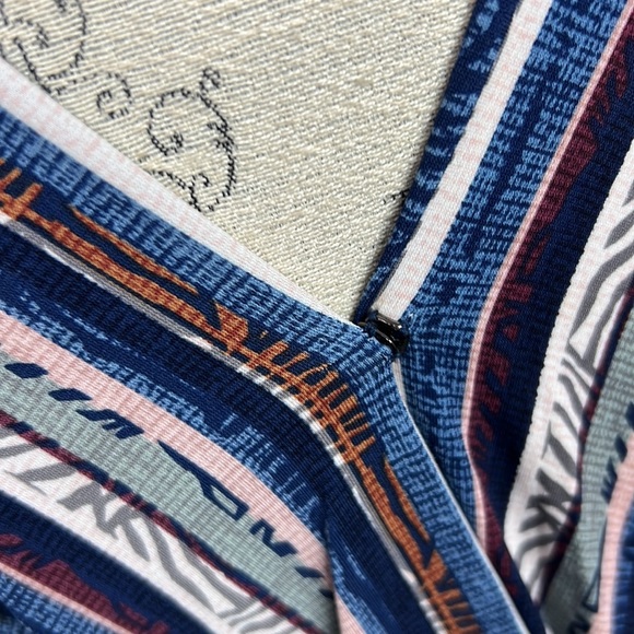 BCBGeneration Striped Midi Dress Draped Pockets Sleeveless V-neck Pull-on Sz. L - Picture 6 of 15